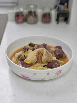 白菜蘑菇炖汤（白菜蘑菇炖汤好吃吗）