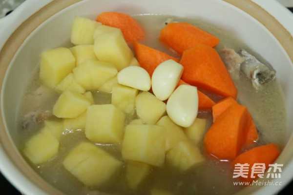 胡萝卜白萝卜土豆炖汤（土豆和白胡萝卜可以一起吃吗）