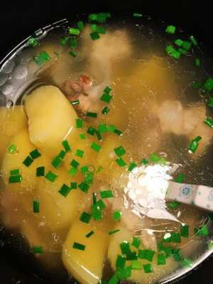 土豆炖汤的做法（土豆汤怎么炖）
