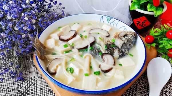 鱼和豆腐炖汤蘑菇（鱼炖豆腐可以放蘑菇吗）
