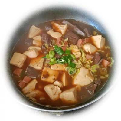猪血豆腐炖汤（猪血饨豆腐）