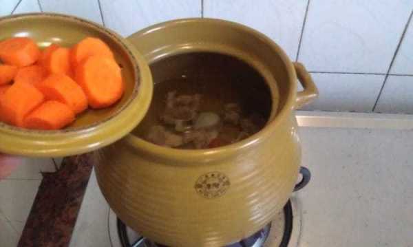 电砂锅炖汤的做法（电砂锅炖汤的做法大全）