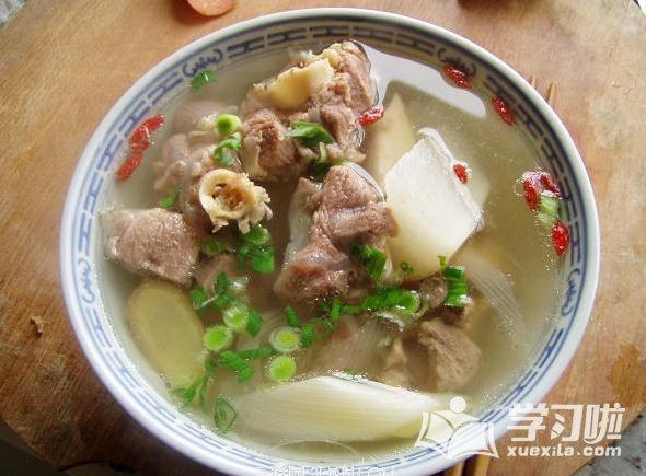 粤羊肉炖汤（粤菜羊肉汤的做法及配料）