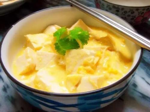 腌鸭蛋和豆腐炖汤（腌鸭蛋和豆腐炖汤好吃吗）