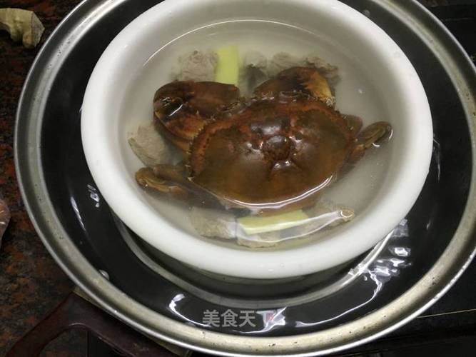 螃蟹炖汤的好处（螃蟹炖汤的好处和坏处）