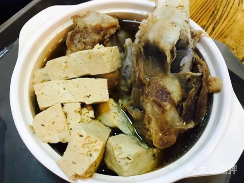 骨头老豆腐炖汤（骨头老豆腐炖汤好喝吗）