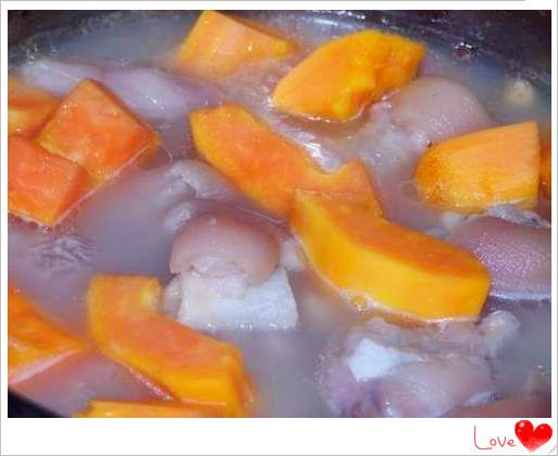 生木瓜猪脚炖汤的做法大全（用木瓜煲猪脚是生木瓜还是熟木瓜）