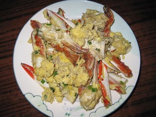 炒鸡蛋和螃蟹能一起炖汤（炒鸡蛋和螃蟹能一起炖汤吗）
