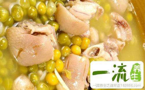猪蹄豌豆炖汤（猪蹄炖豌豆怎么好吃窍门）